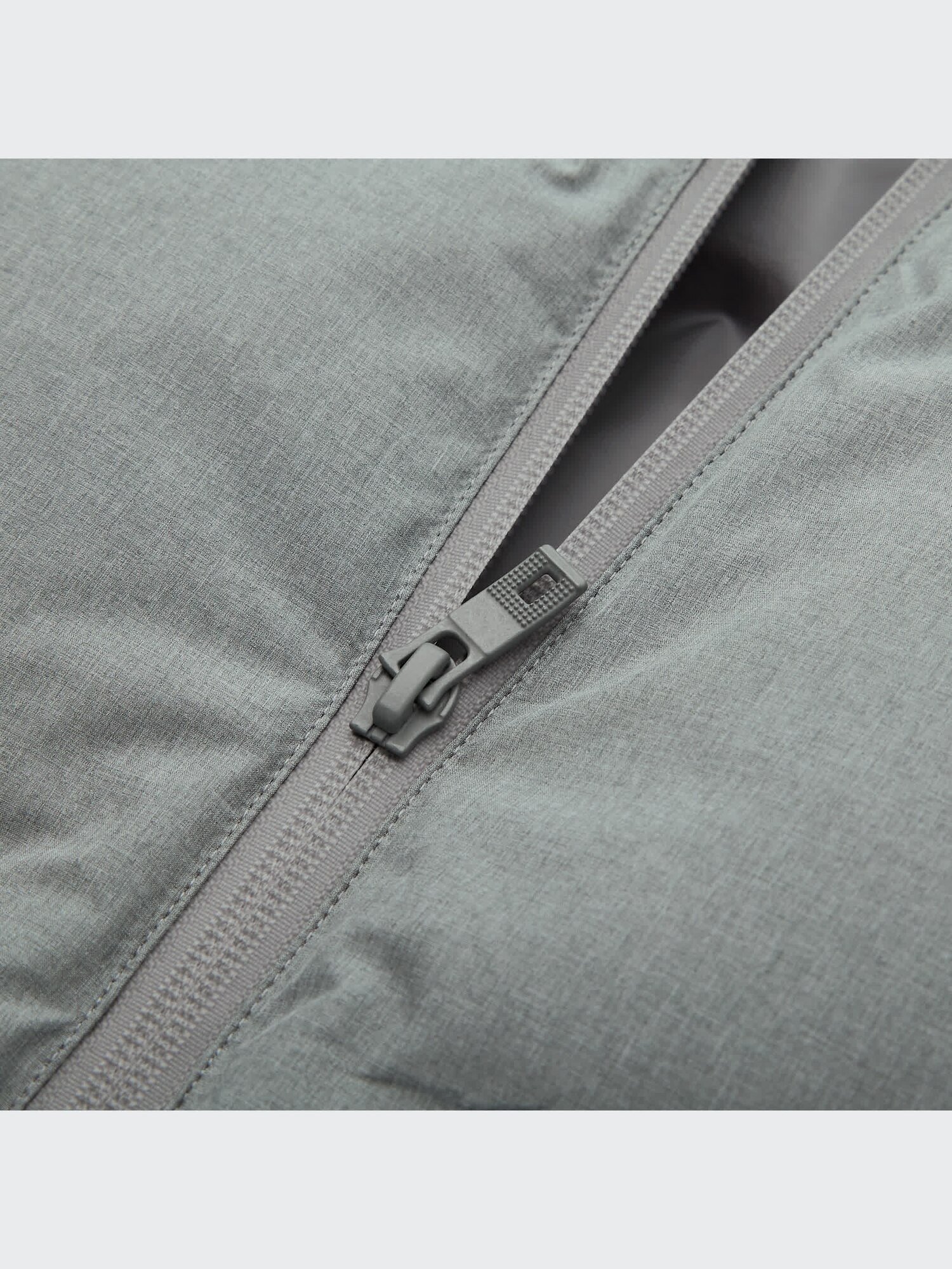 ユニクロ公式 | シームレスダウンパーカ（3Dカット）