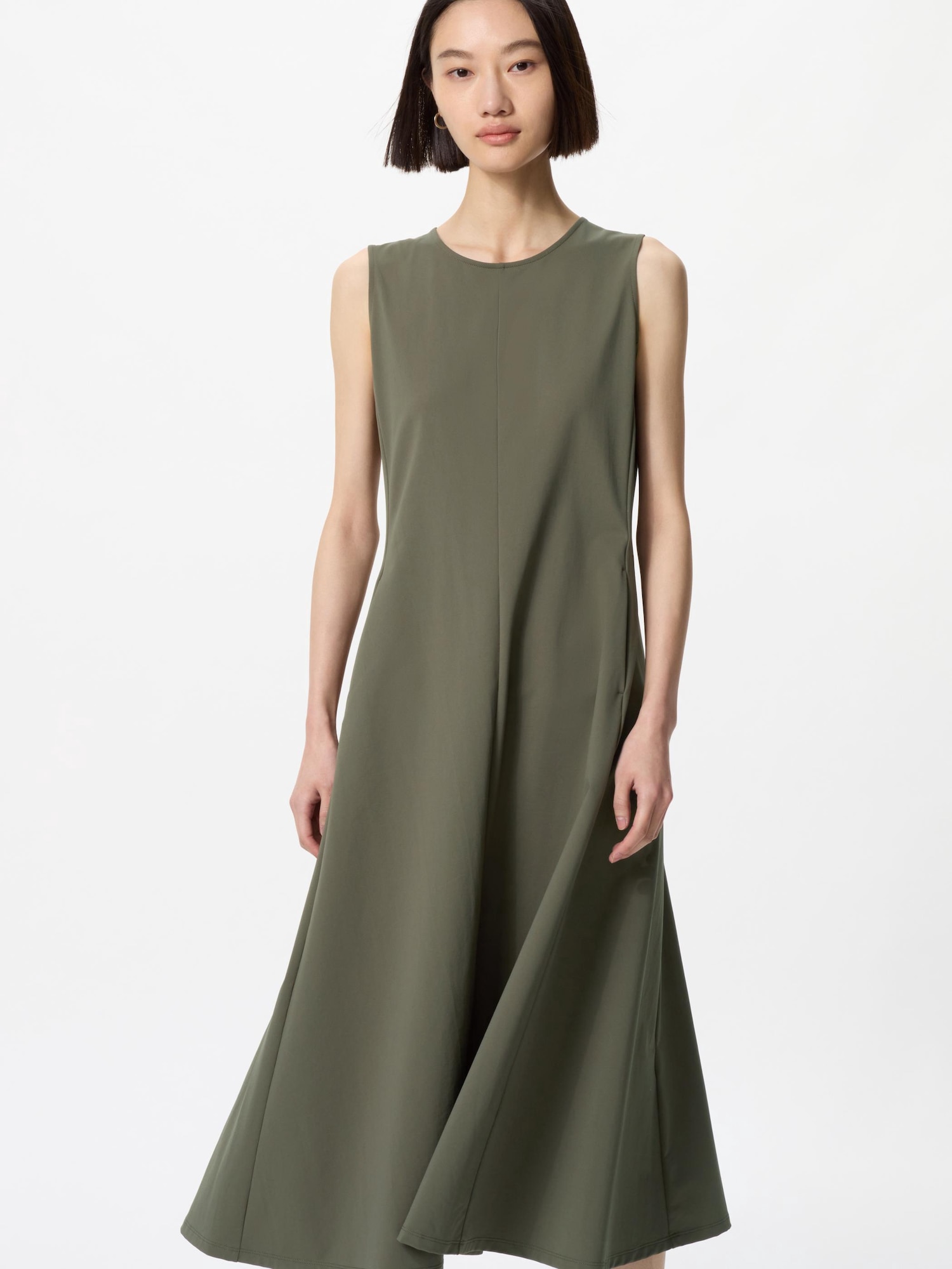 ユニクロ公式 | ウルトラストレッチワンピース/ノースリーブ/丈長め