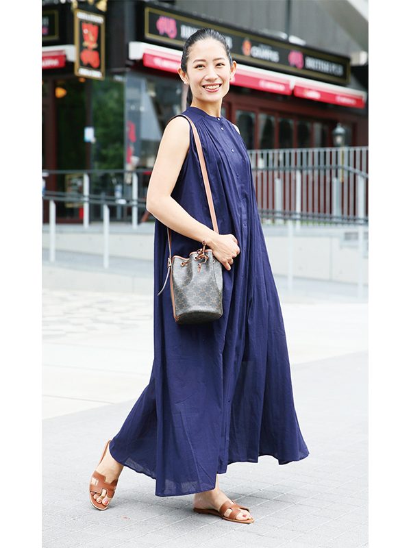 エルメスのオランSNAP】上品ブラウンは夏小物と相性抜群で愛用者多数