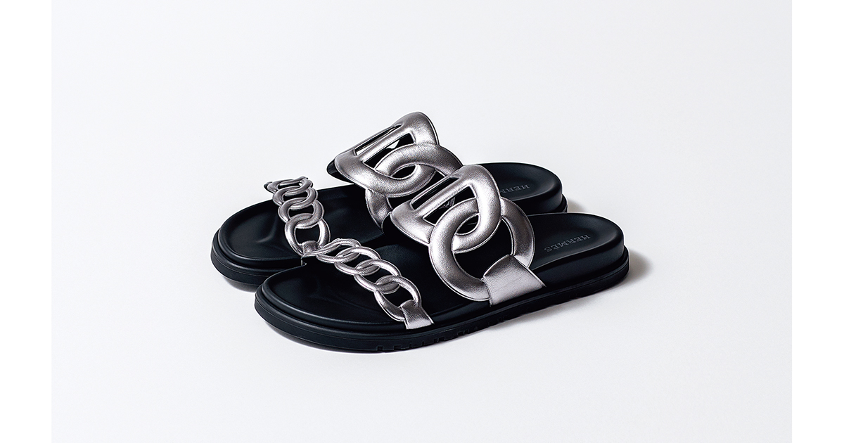 エルメス】今夏の本命サンダルは「エクストラ」！あらゆるシーンで装い