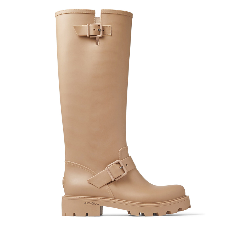 ジミー チュウの“優しい”レインブーツ』はオールシーズン履き回せる