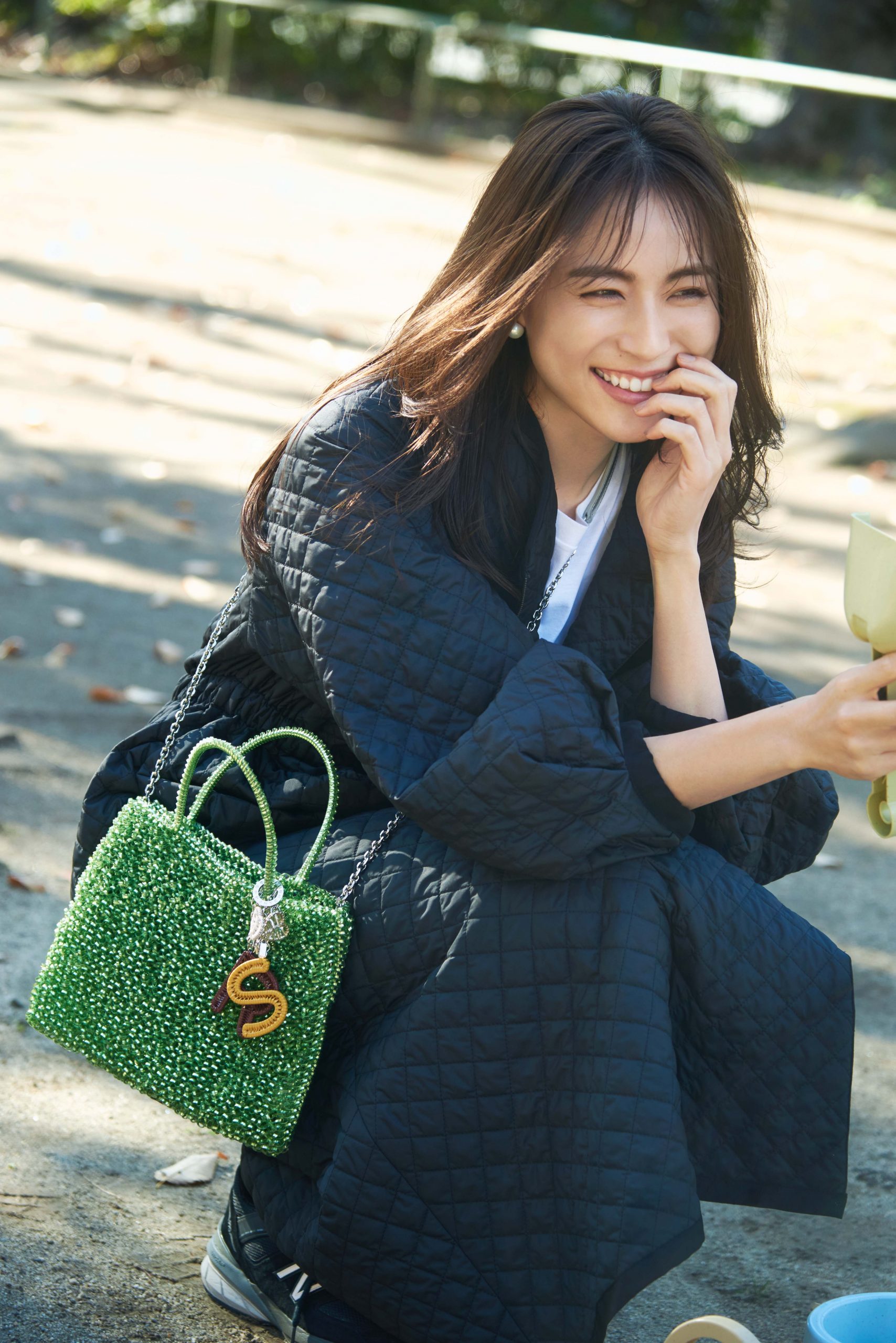 斜め掛け「アンテプリマ」のバッグでなんでもない日もきれいめ！ | VERY