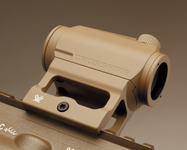 人気のドットサイトにタンカラーが登場「VORTEX CROSS FIRE RED DOT 2