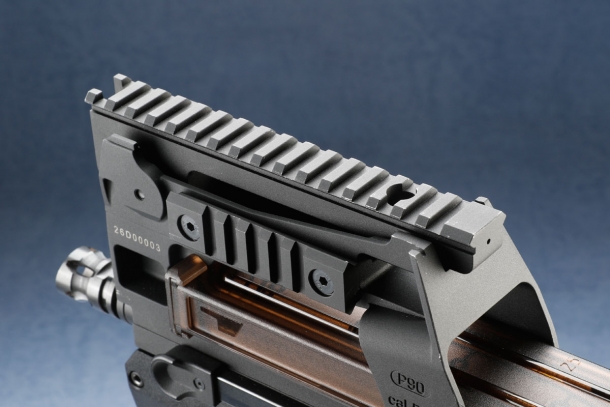P90にオフィシャルライセンスドモデルが登場「EMG×KRYTAC FNH P90電動