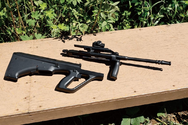 今なお色褪せない魅力を放つブルパップライフル電動ガン「東京マルイ