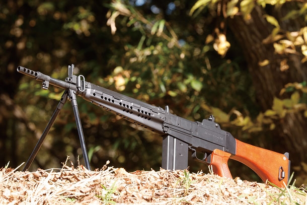 自衛隊サバゲーマーの定番!! S&T64式の現行改良型「S&T 64式小銃 G3