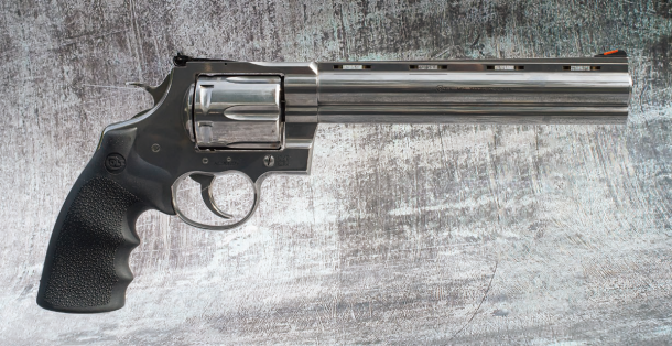 実銃】蛇の名前を冠したコルト初の.44マグナムリボルバー「COLT