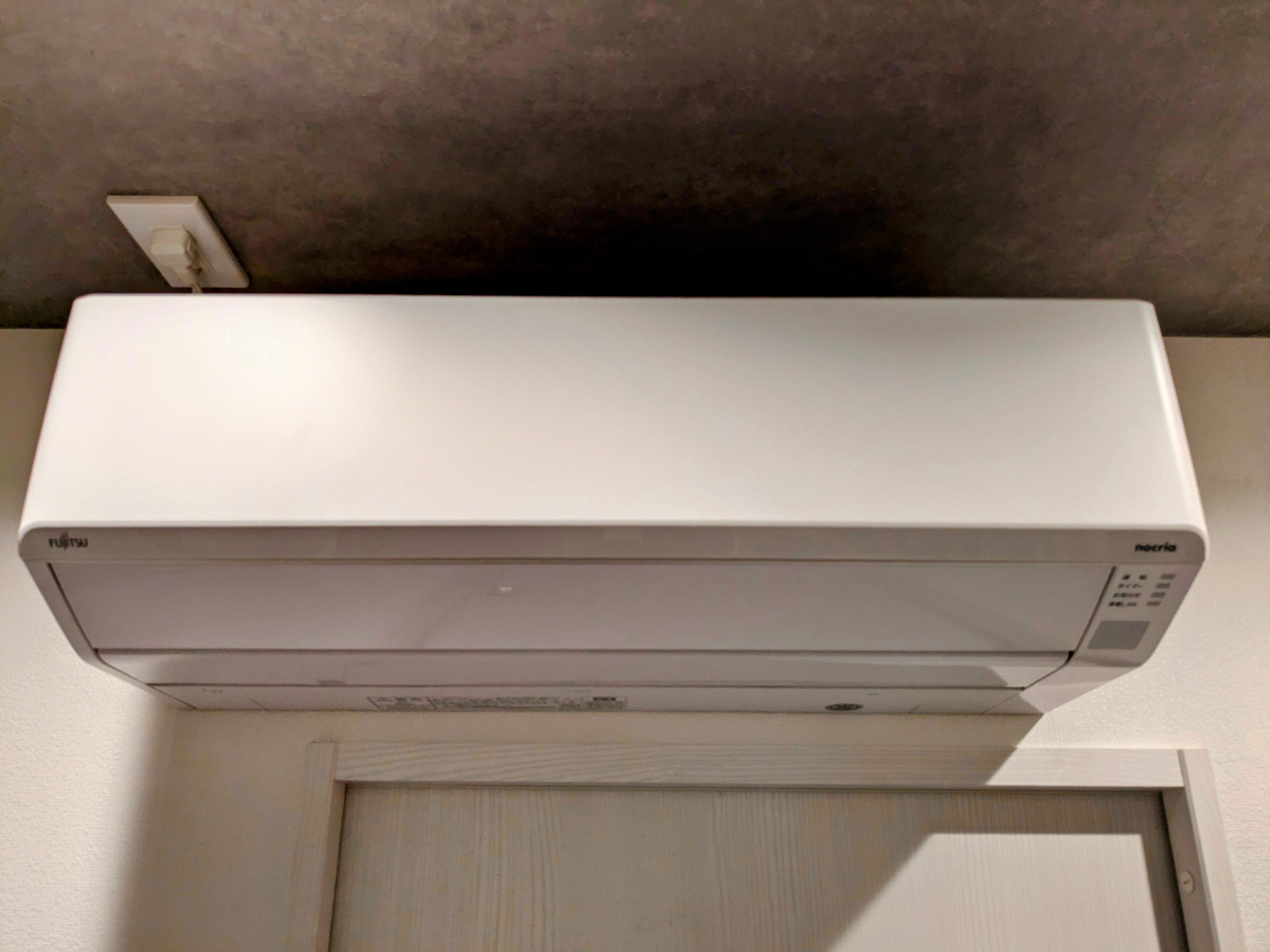 富士通 AS-C221L 2021年製 エアコン分解クリーニング 消臭抗菌コート