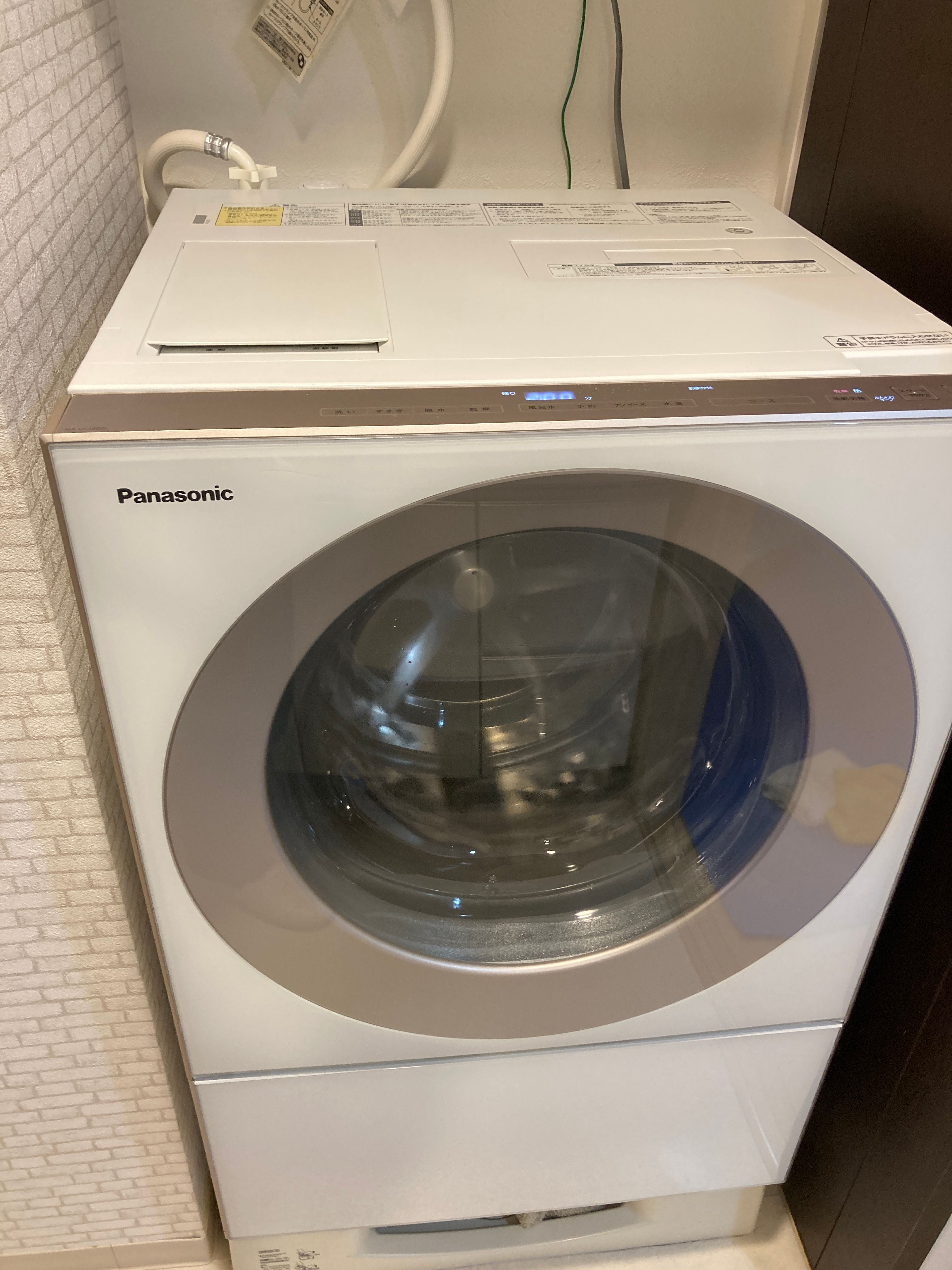 Panasonic Cube NA-VG1200L 生後6ヶ月の愛娘のためにドラム式洗濯機