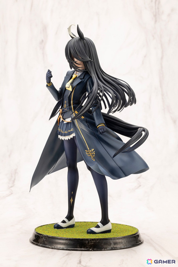 ウマ娘 プリティーダービー」よりマンハッタンカフェが1/7スケール