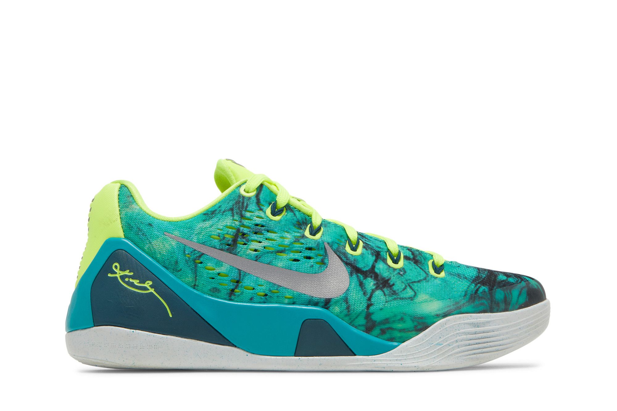 Buy Nike Kobe 9 EM 'Easter' - 646701 300 | GOAT