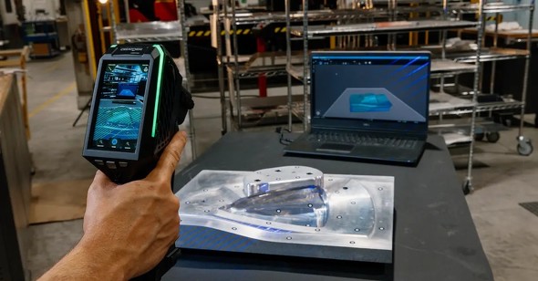 タッチスクリーン搭載のハンディー型高精度3Dレーザースキャナー登場