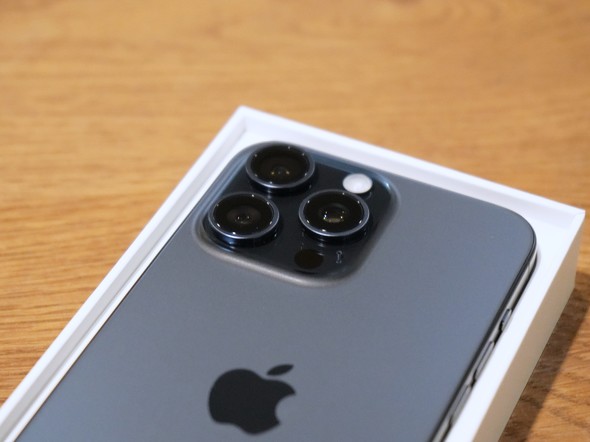 iPhone 15 Pro Max」の予約争奪戦を制し、発売日に入手できたワケ 実機