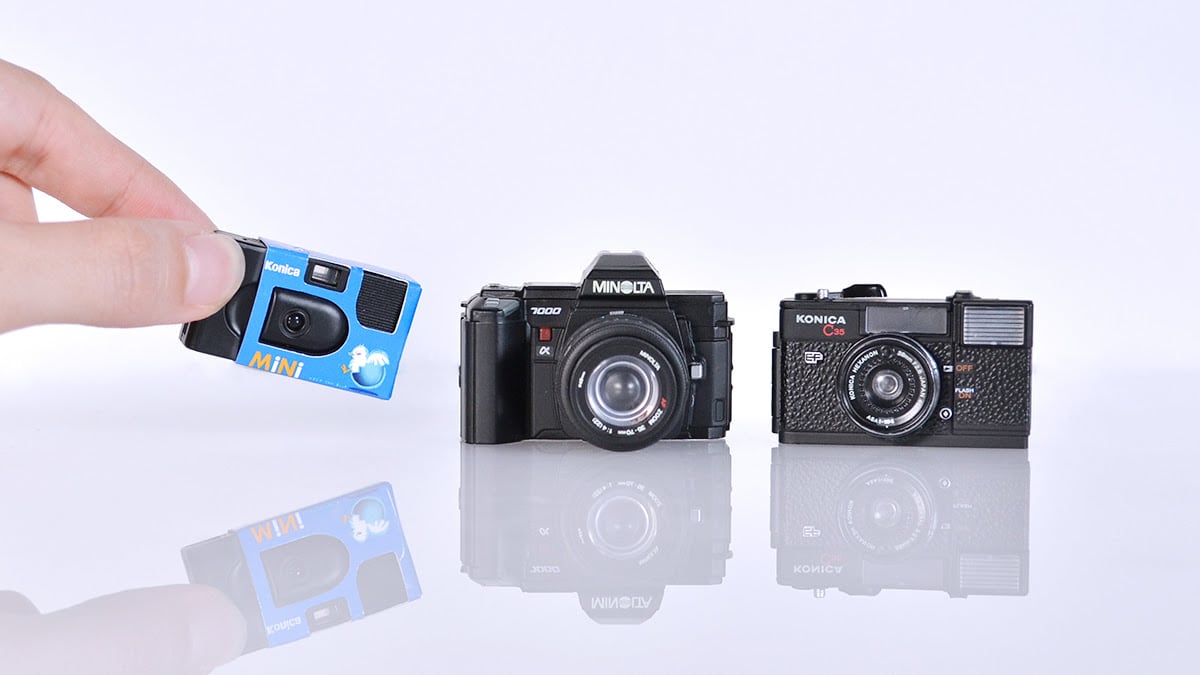 コニカミノルタの名機とフィルムカメラの歴史、カプセルトイに 1回500