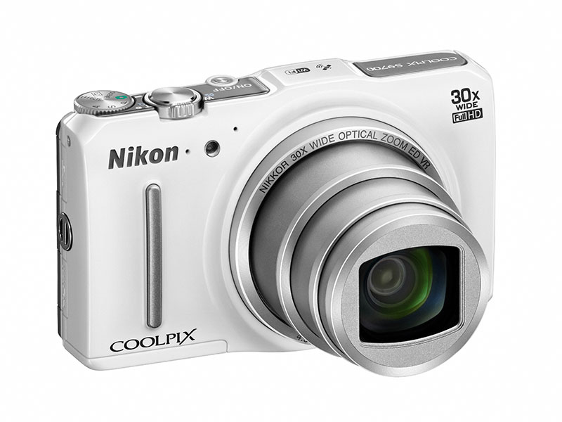 ニコン、光学30倍ズームの多機能コンパクト「COOLPIX S9700