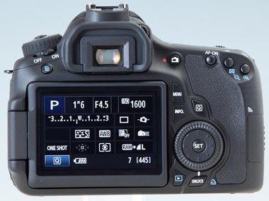 バリアングル液晶付きの多機能一眼レフ――キヤノン「EOS 60D」（2/4