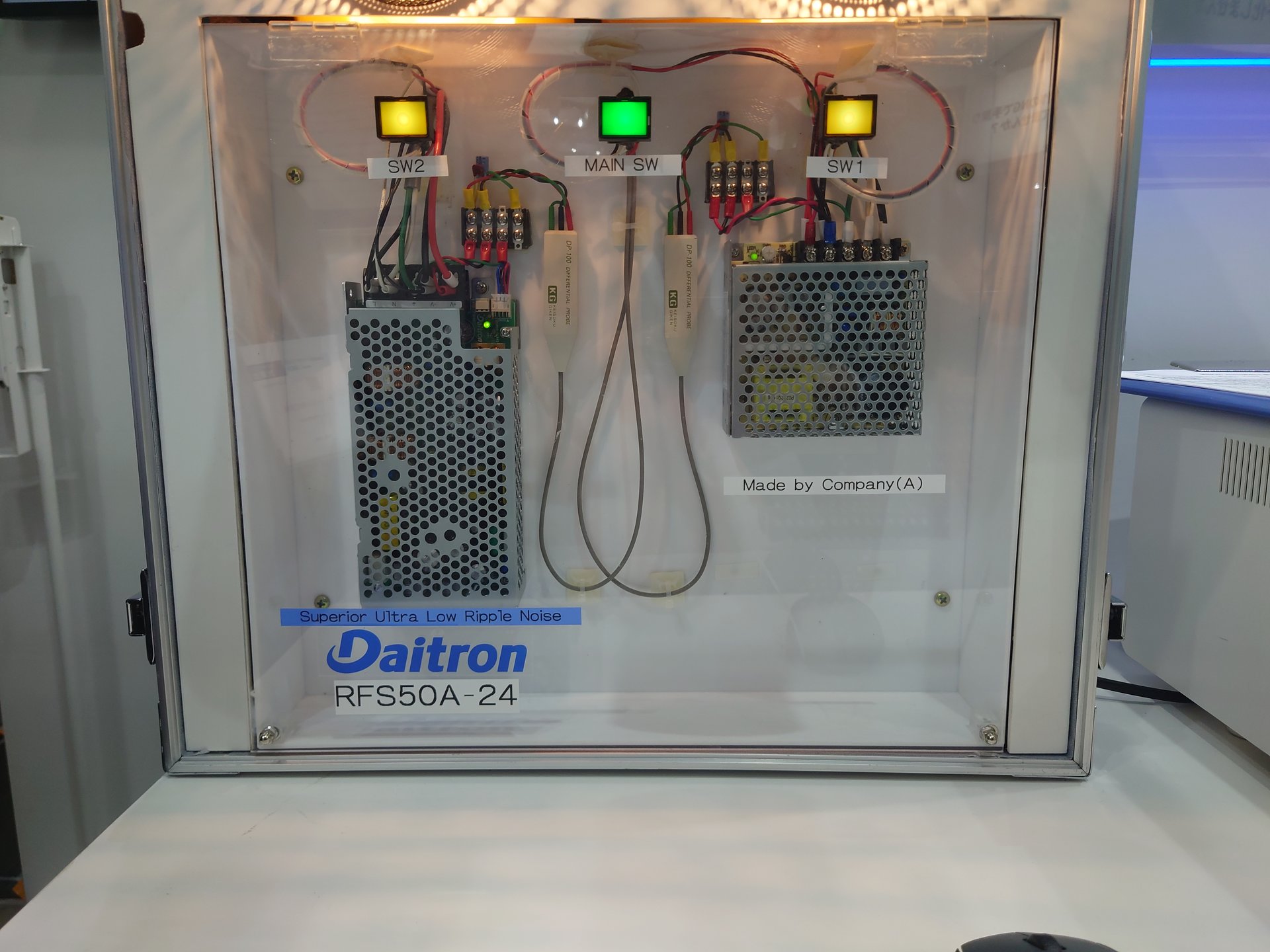 RFS50A-5 極超低ノイズスイッチング電源 極超低ノイズスイッチング電源