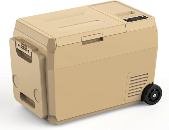 車中泊に最適な「ポータブル冷蔵庫」おすすめ3選 車中泊歴7年の筆者が