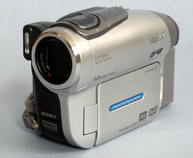 ディスクならではの「撮る・見る“簡単”」――ソニー新DVDハンディカム