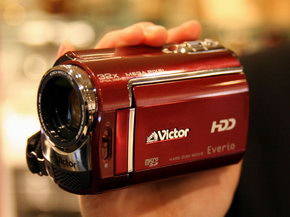 お洒落に携帯するHDDムービー、ビクター「GZ-MG330」登場 - ITmedia NEWS