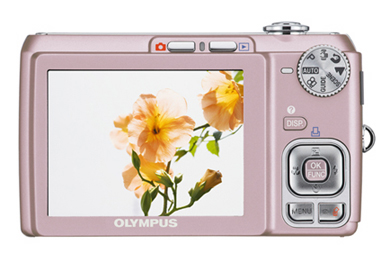 スリムボディの光学5倍、オリンパスから「CAMEDIA FE-330」登場