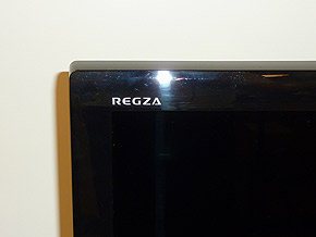 液晶のイメージを覆す表現力、REGZA「42Z8000」を試す：人気の薄型