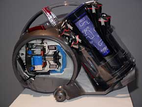 ダイソンが新型キャニスター掃除機「DC63」を発表――2層のサイクロンで