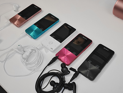 ソニー、機能を絞ったシンプルウォークマン「S310シリーズ」 - ITmedia