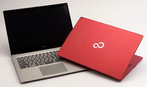 3200×1800”14型IGZO液晶のUltrabook――「FMV LIFEBOOK UH90/L（WU1/L