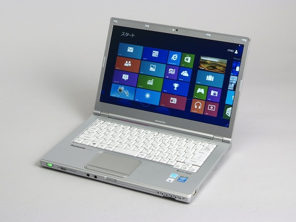 14型で1.14キロ！ 軽すぎる大画面ノート「Let'snote LX3」を試す（前編