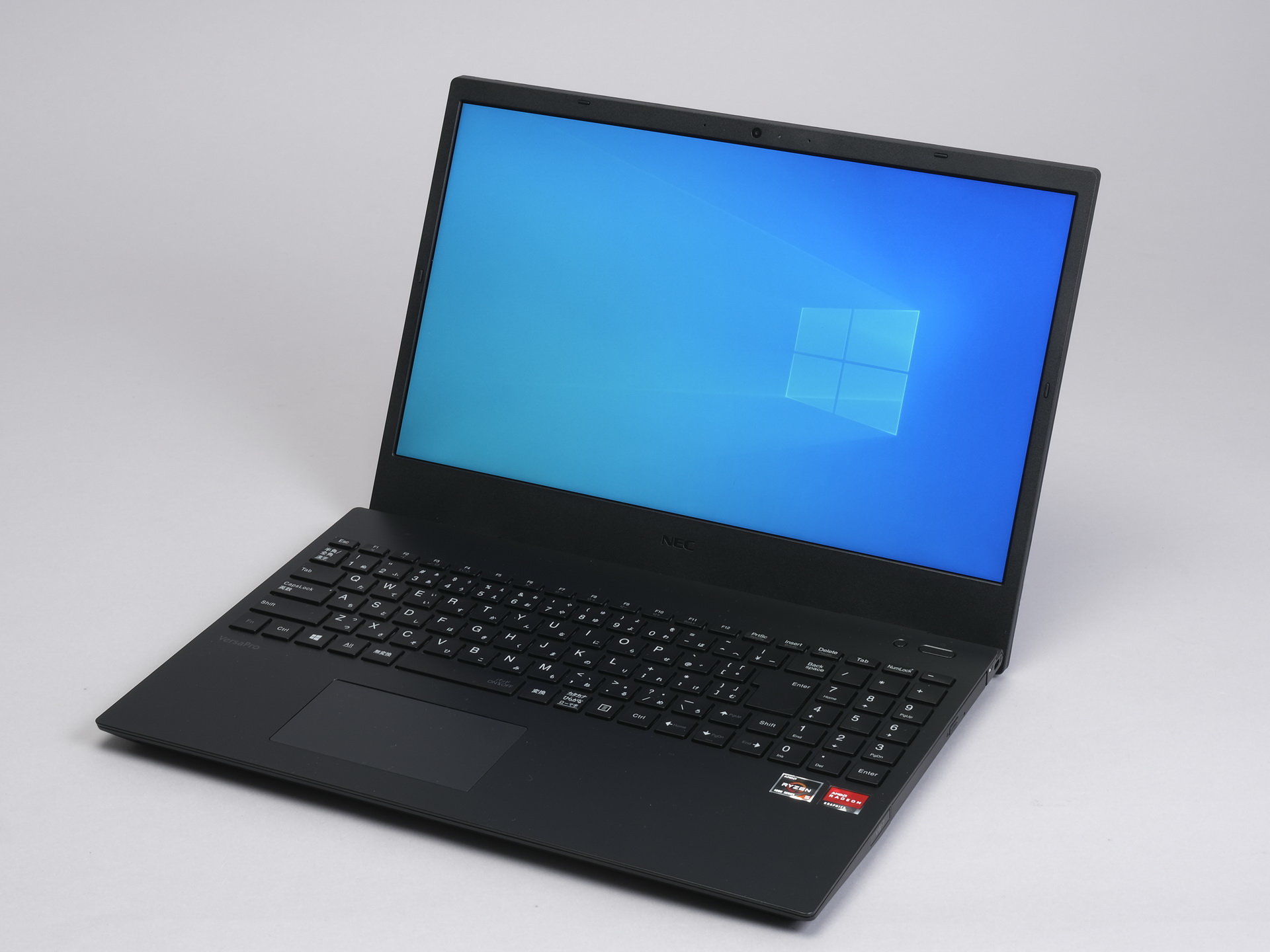 Ryzen 5 4500U搭載でコスパ良しのノートPC「VersaPro J タイプVW」を