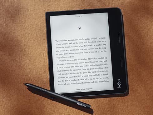 楽天Kobo、8型/7型E Inkパネル搭載の電子書籍リーダー「Kobo Sage