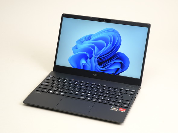 Ryzen PRO搭載で約971g！ ストレスフリーの快適運用が魅力のビジネス