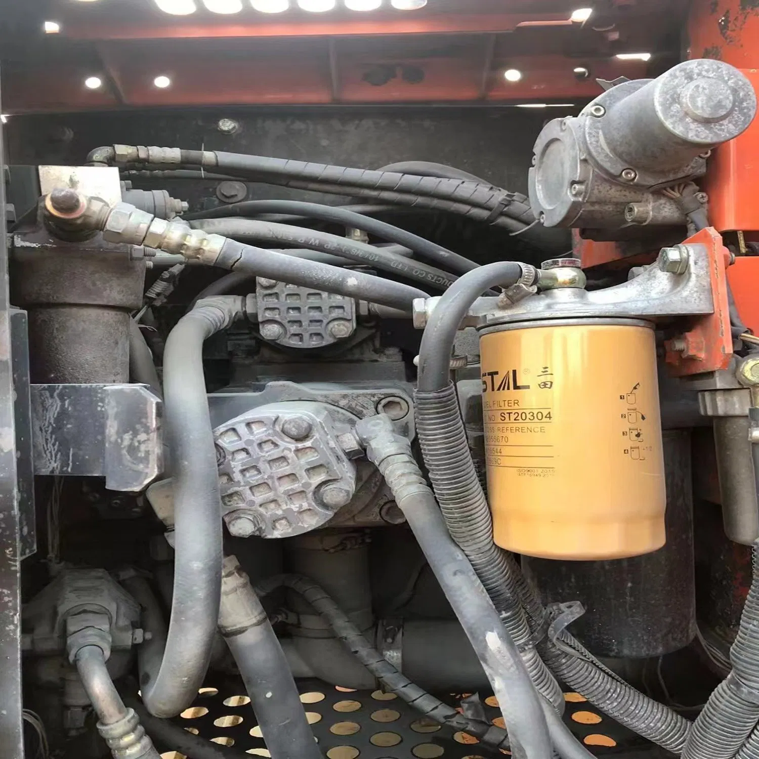 Second Hand Japan Hitachi Zx160W Mobile Excavator Well Quality