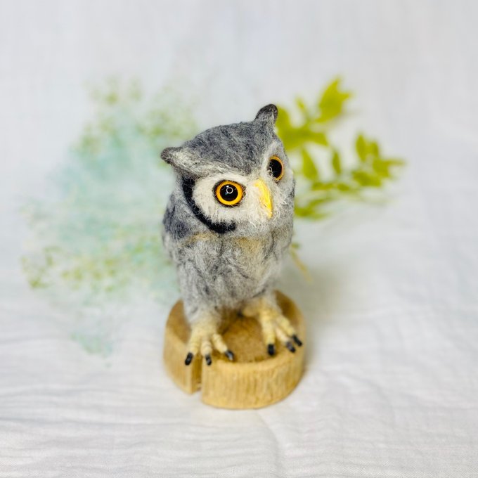 羊毛フェルト フクロウ アフリカオオコノハズク ミニサイズ - Black