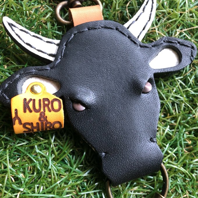 牛さんキーホルダー【有角黒牛】 - 畜産動物雑貨 KURO & SHIRO | minne