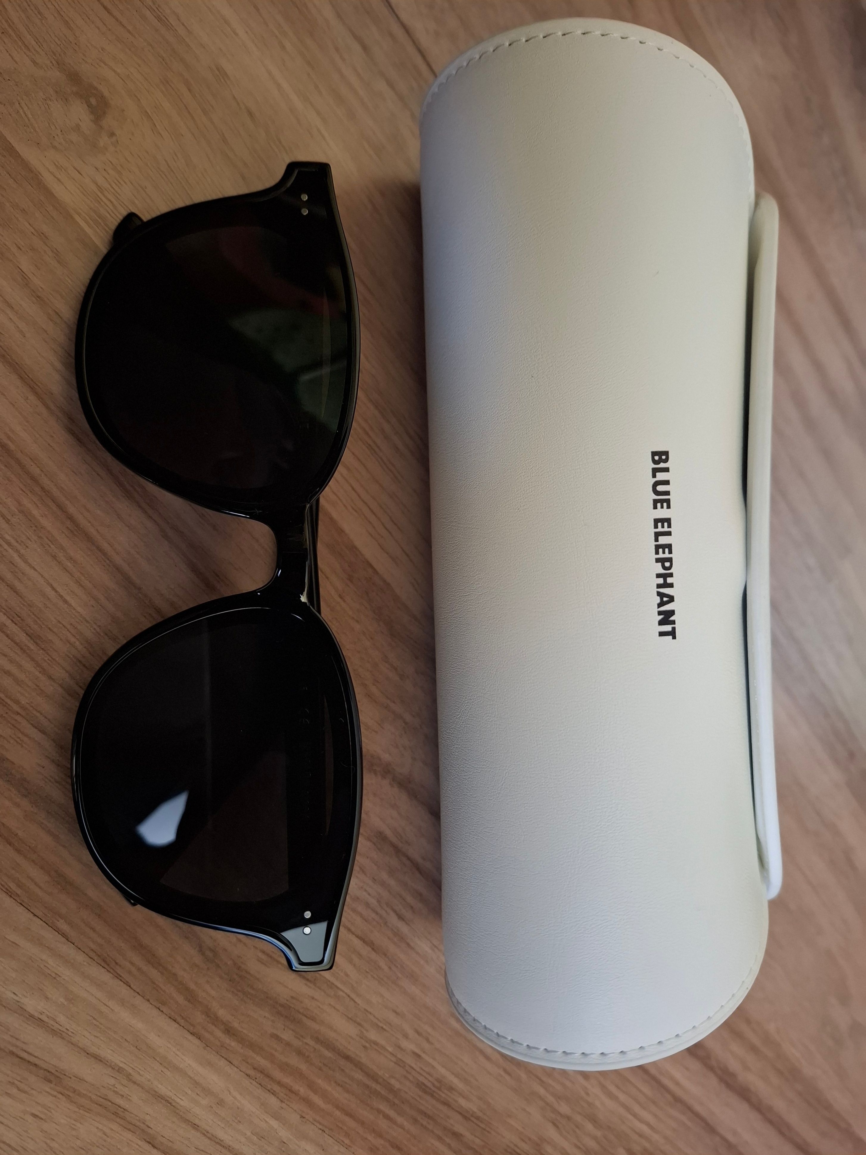 MUSINSA | BLUE ELEPHANT MARLON black