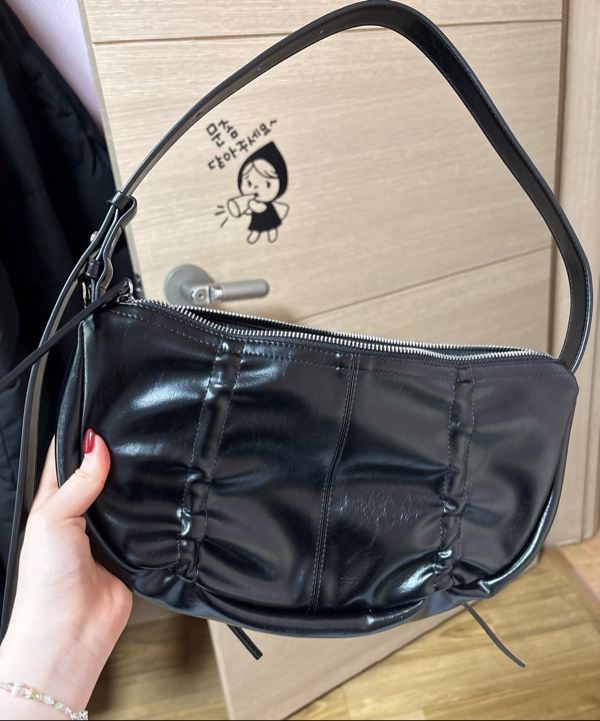 MUSINSA | MATIN KIM HALF SHIRRING RIBBON ROUND BAG (3 colors)