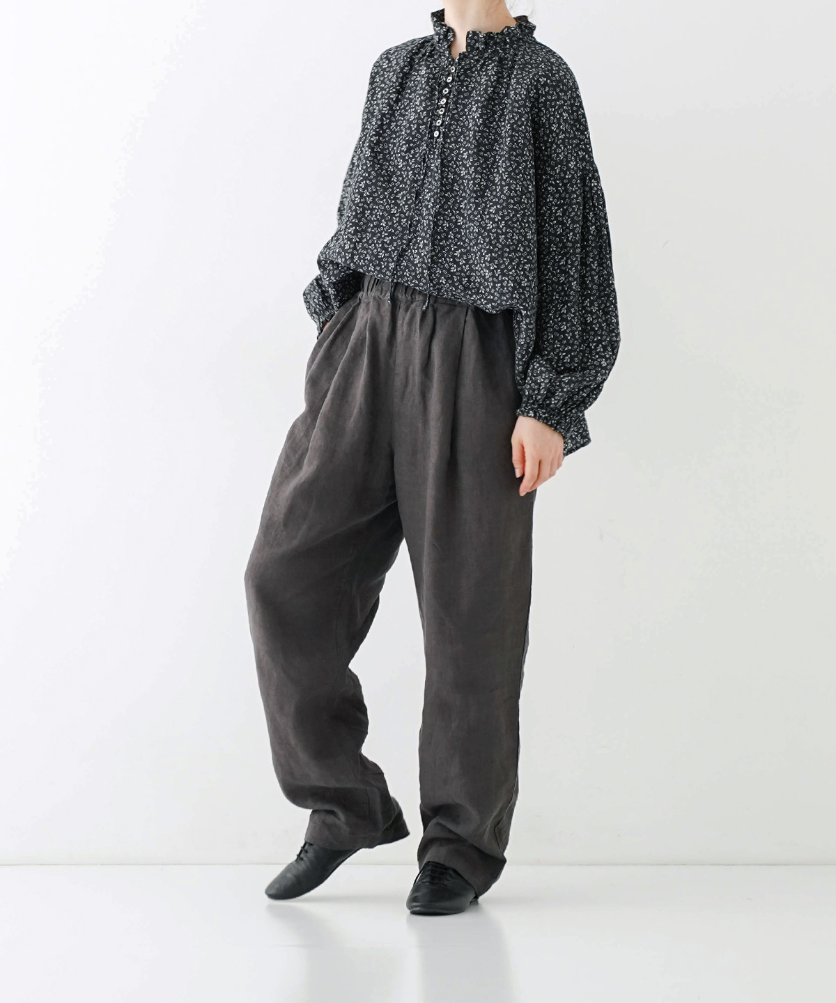 リネンタックイージーパンツ｜nest Robe / CONFECT ONLINE SHOP