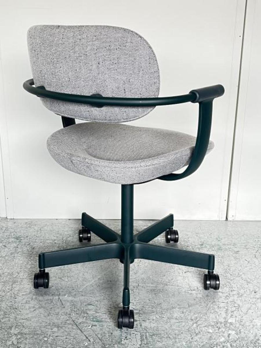 中古】バーテブラⅢチェア イトーキ/ITOKI ミーティングチェア 533876
