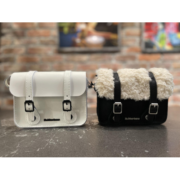 Dr.Martens 7インチ サッチェル バッグ | ドクターマーチン・ショップ