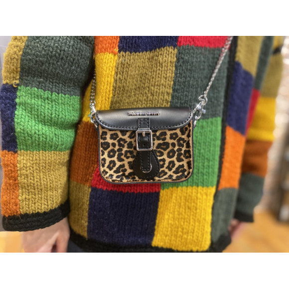 Dr.Martens 新作 5 インチ サッチェル バッグ | ドクターマーチン