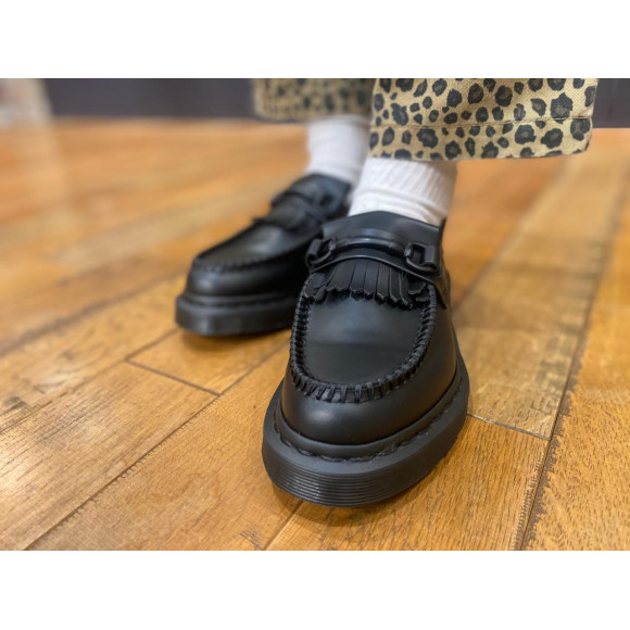 Dr.Martens 新作 【日本限定】ADRIAN MONO スナッフル ローファー
