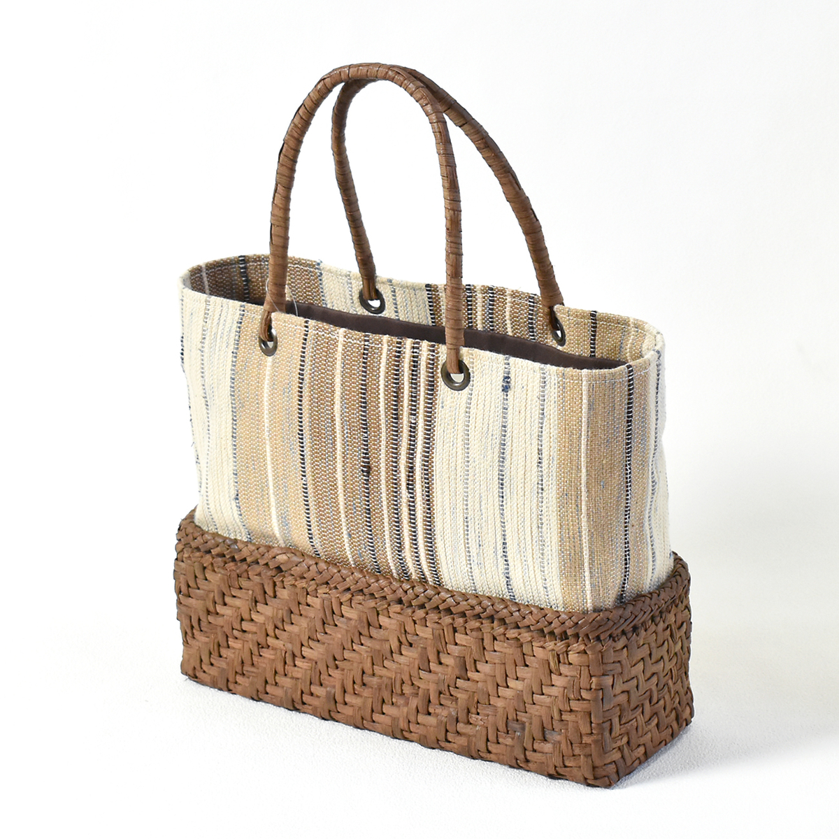 国産】山ぶどう蔓カゴバッグ「裂織トート・中（山ぶどう蔓）」No.3813
