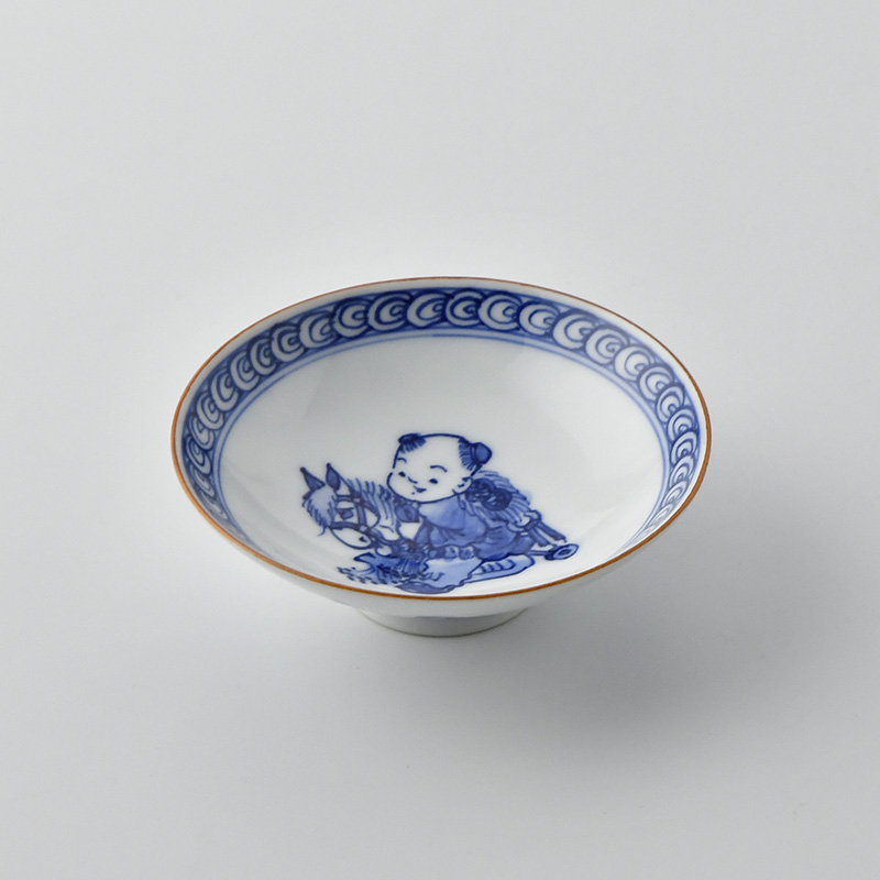 骨董 アンティーク 平戸 三川内 染付 梅に兜図 皿 丸皿 甲冑 骨董