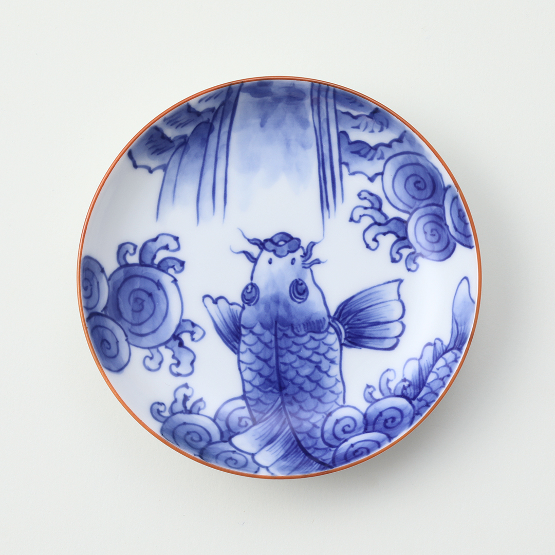 陶房義窯】［丸］染付波に鯉絵豆皿 | 三川内焼オンライン・ショップ