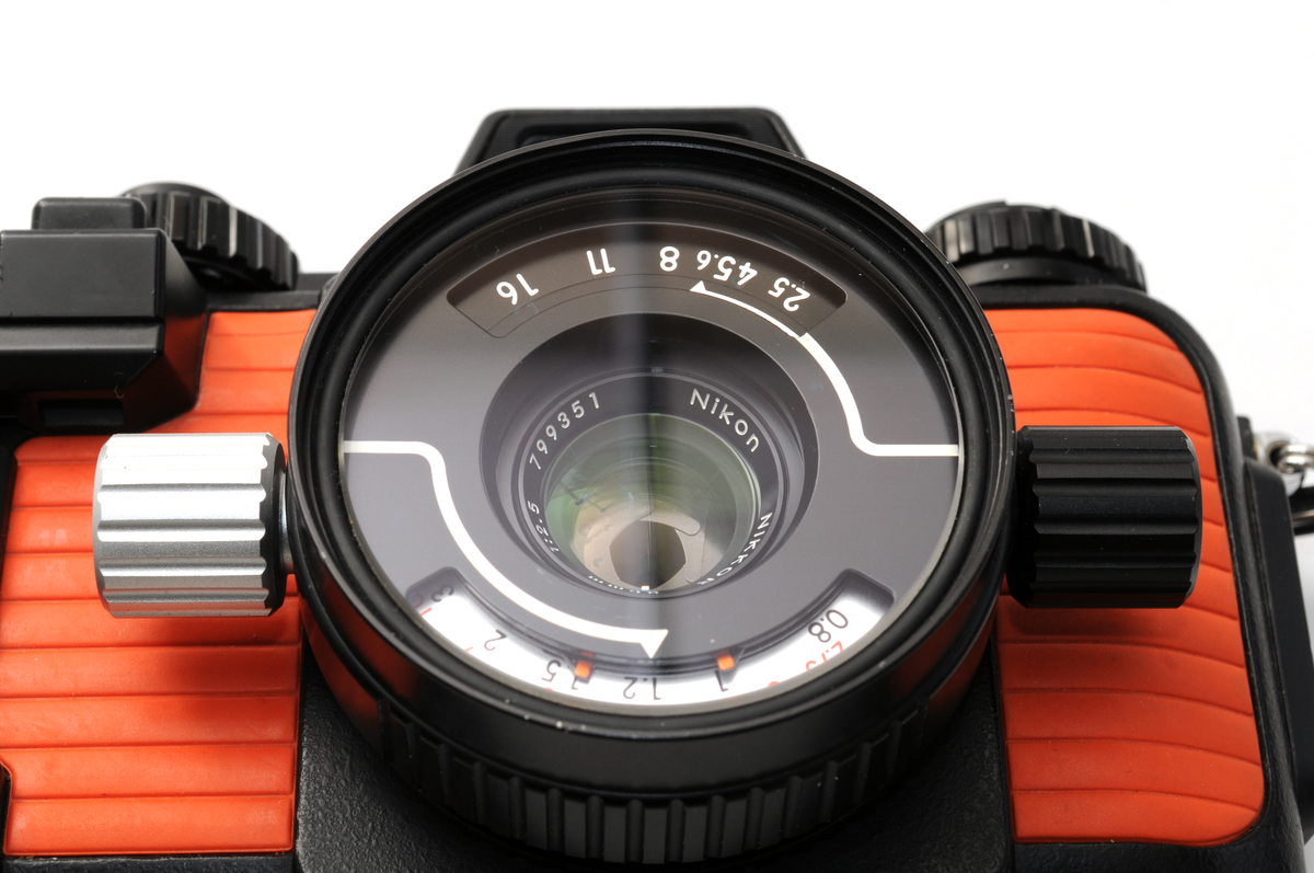 ニコン ニコノスV オレンジ+ニッコール35mmF2.5 中古カメラ・レンズ