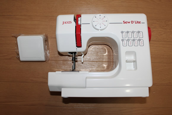 楽天市場】【P最大47倍&クーポン】コンパクトミシン ジャノメ JA525