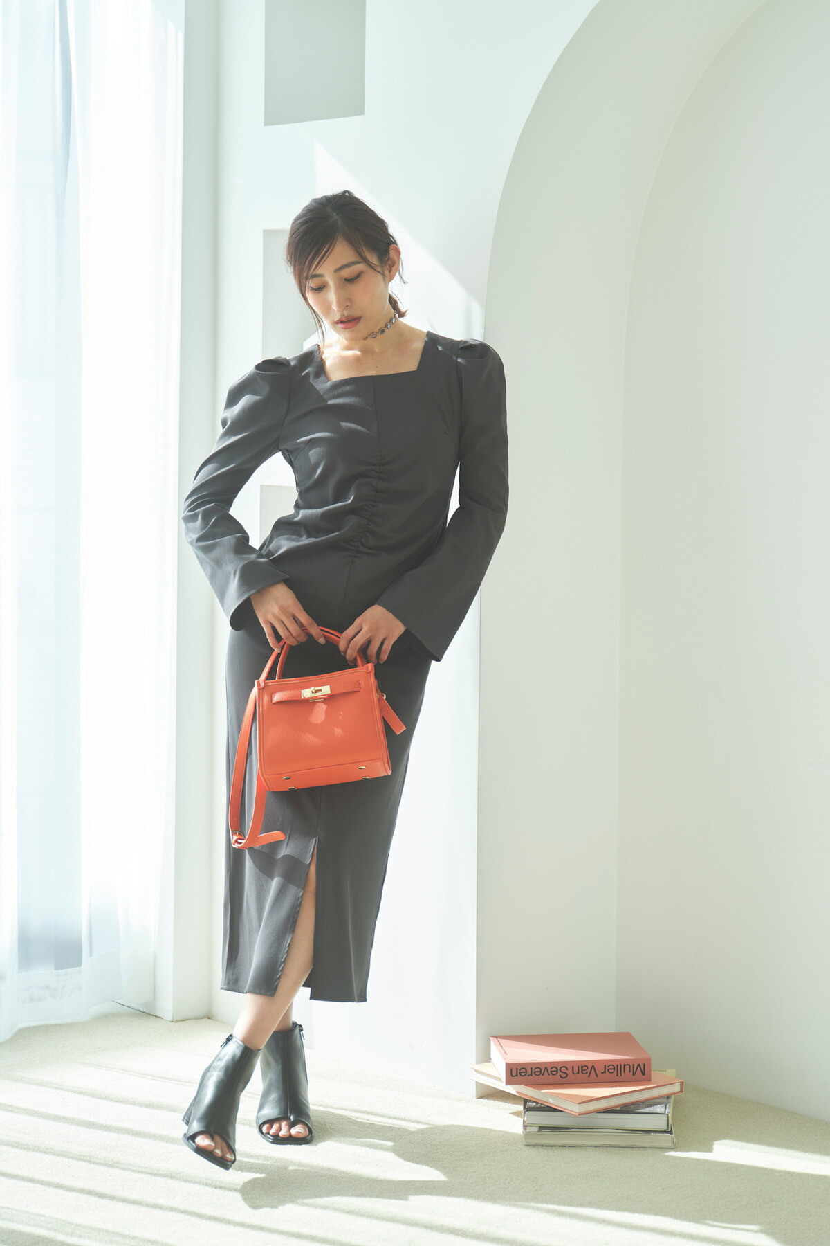 Ayaさん着用】スクエアネックギャザーワンピース