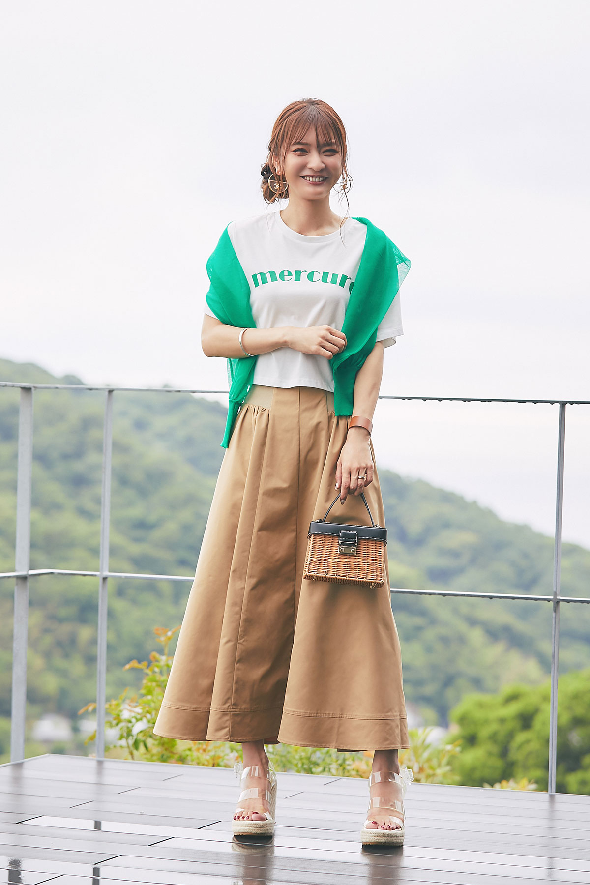 コルセットタックスカート